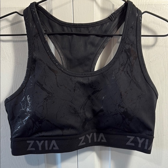 Zyia Black Sports Bra - Picture 2 of 6